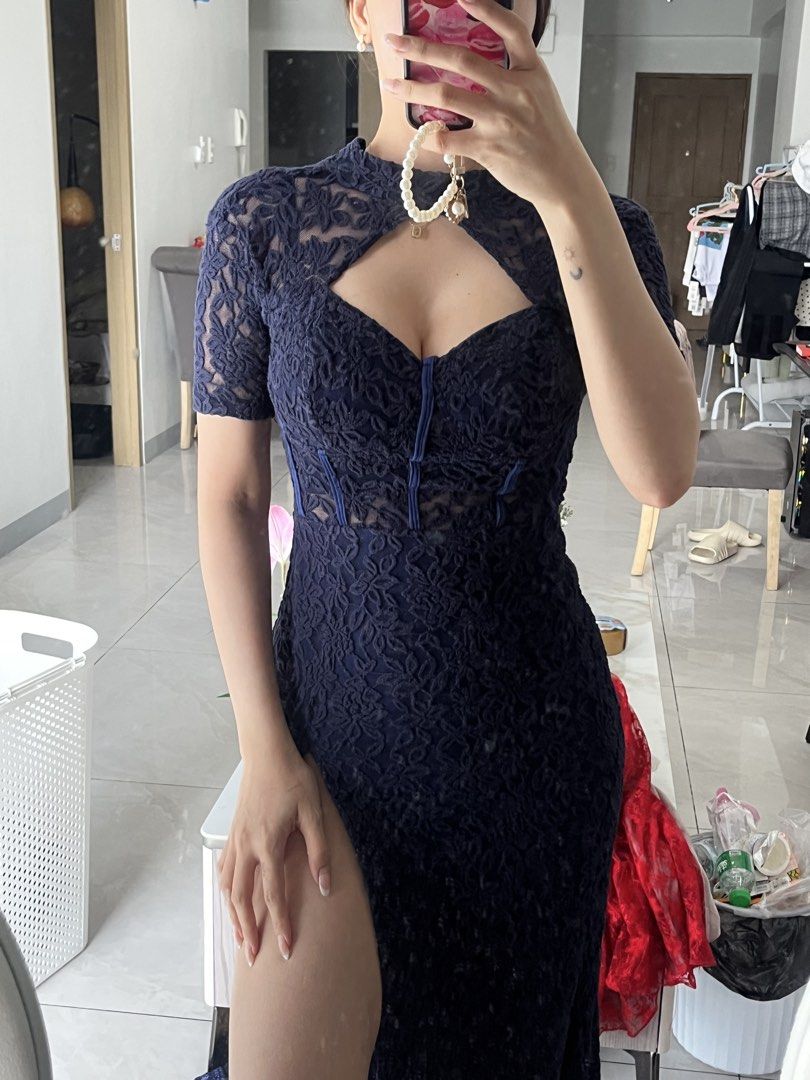 Blue Gown (Category: Evening dresses & gowns) located in Paranaque City. Submitted by lalalavae (Listing ID 1462248611, Image 2). Description: .