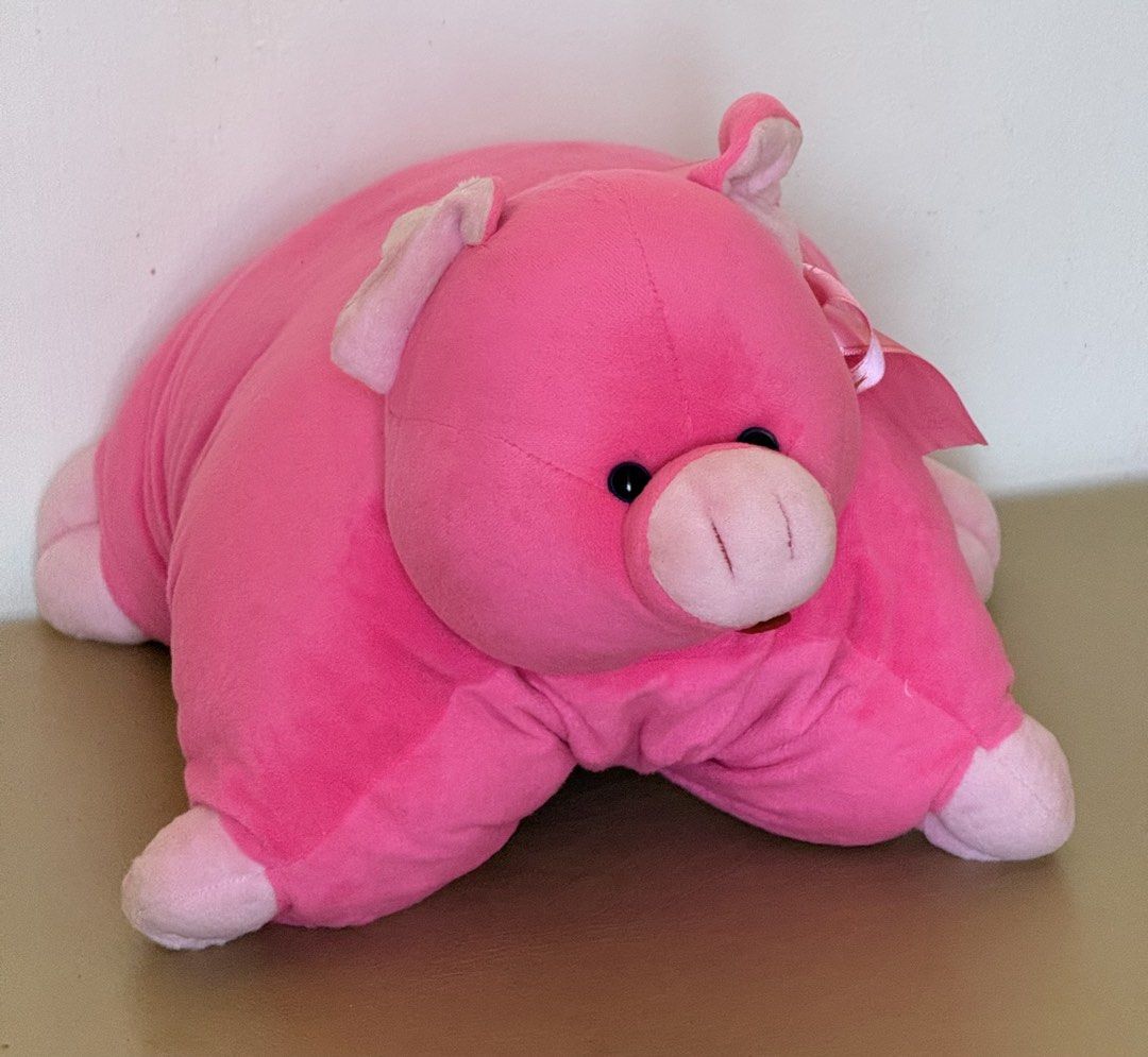 Blue Magic Pink Pig Plush Pillow Toy (Category: Plushies & Soft Toys) located in Dagupan City. Submitted by shopaholic_sungit (Listing ID 1462083190, Image 1). Description: Adorable pink pig plush pillow Super soft and squishy, perfect for cuddling Authentic Blue Magic Buyer will pay for the Shipping Fee 🫶.