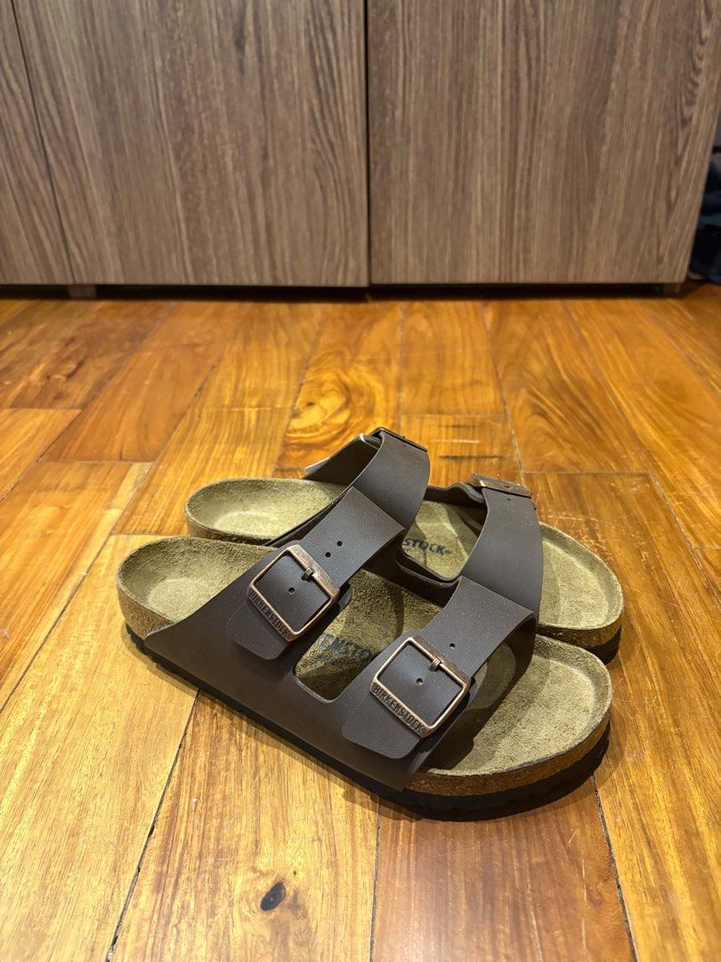 BNWT Authentic Birkenstock - Brown Mens 41 (Category: Casual Shoes) located in San Juan City. Submitted by sabbiescloset (Listing ID 1462059339, Image 1). Description: - price is nego!! :) send in offers or chat meee - fresh from Birkenstock Canada - brand new with tags - never worn pa - RFS: got the wrong size :( Can meetup if near me & subject to availability!! .