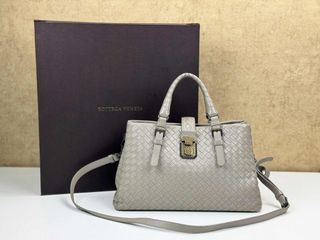 (Category: ) located in . Submitted by luxury_galeries (Listing ID 1462067379, Image 1). Description: .
