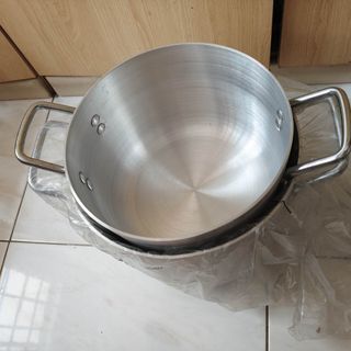 (Category: ) located in . Submitted by kitchenmaid (Listing ID 1462052110, Image 1). Description: .