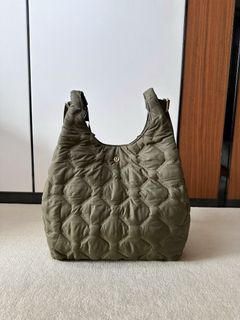（分類：）位於 。 由 meetyoutkl 提交（商品編號 1462134842，圖片 1）。簡介： 。