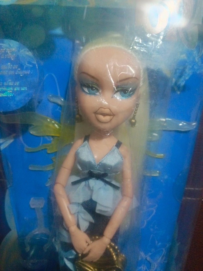 Bratz Fashion Pixiez - Cloe (Category: Kids Toys) located in Batangas. Submitted by pj_02 (Listing ID 1462256907, Image 2). Description: Reboxed, Only been displayed. Method of Payment is Via Gcash Shipping fee must be covered by the buyer..
