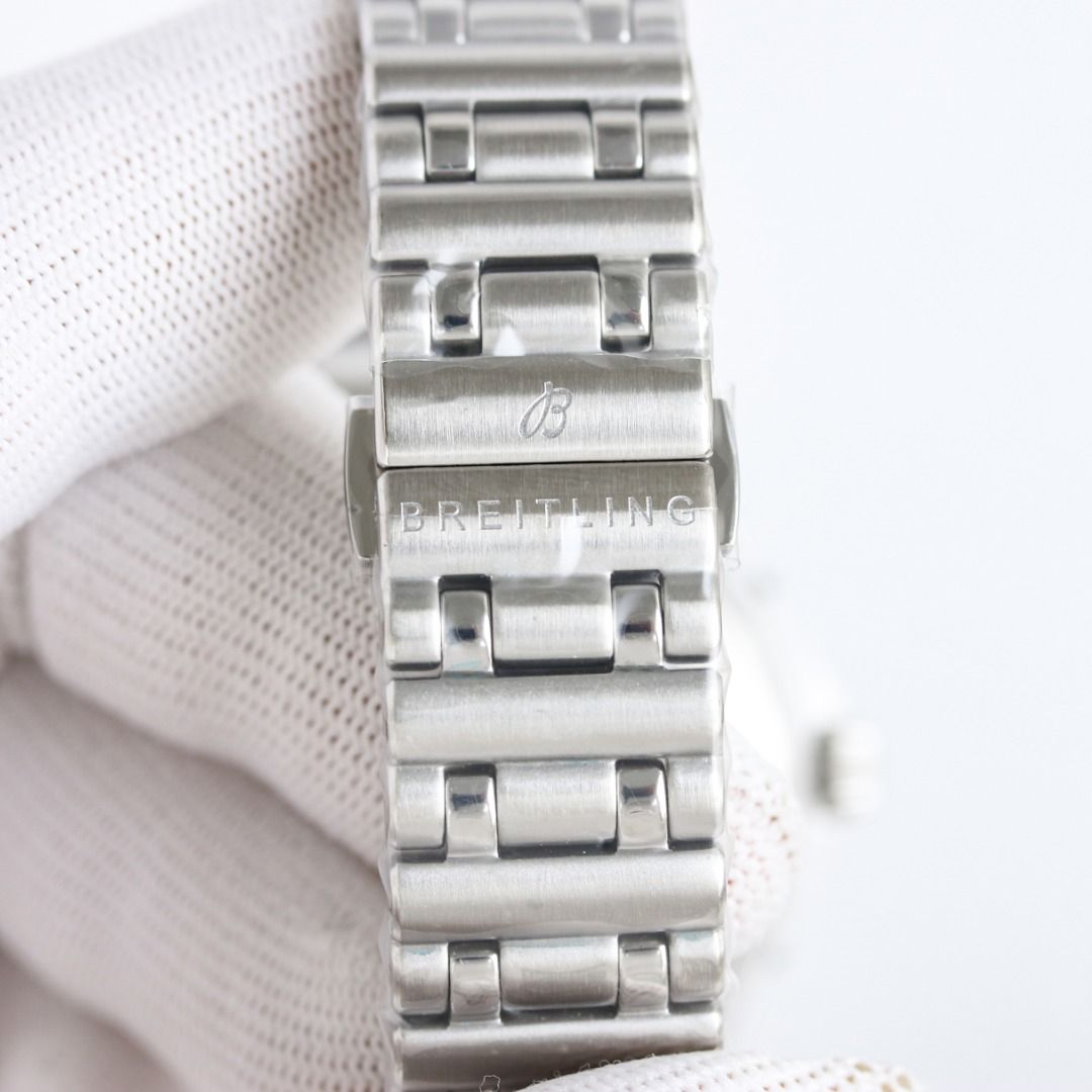 Breitling Mechanical Timing Series 3K1 Watch (Category: Men's Watches) located in Valenzuela. Submitted by mysticowlf23 (Listing ID 1462109735, Image 3). Description: .