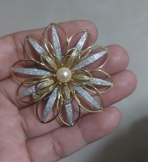 (Category: ) located in . Submitted by timeless-trinkets (Listing ID 1462178815, Image 1). Description: .