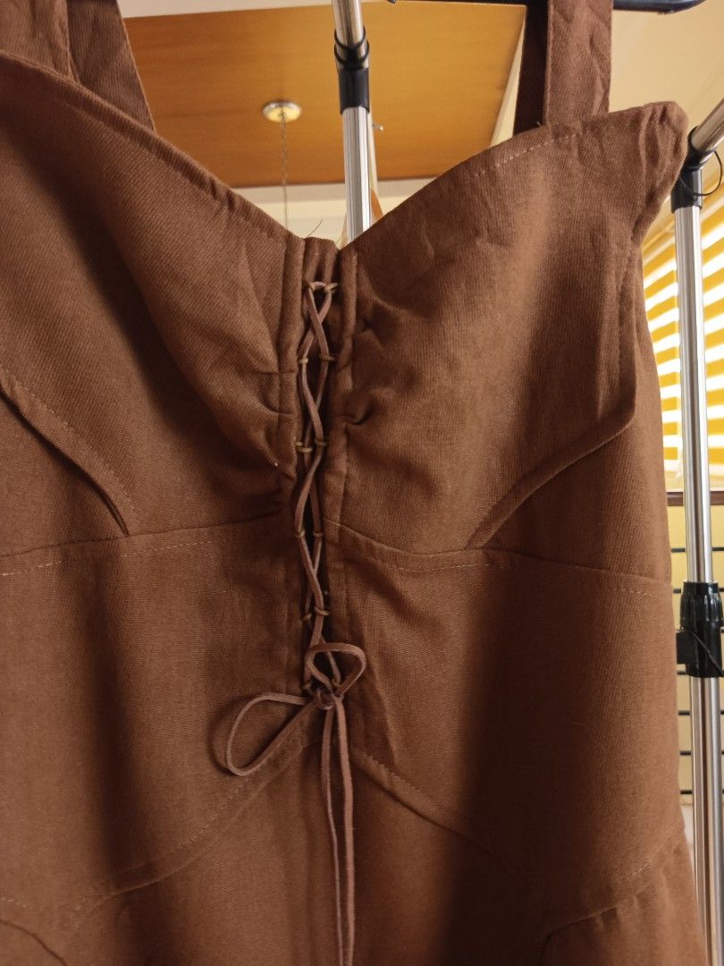 Brown dress (Category: Dresses) located in Manila. Submitted by yraeclub (Listing ID 1462125451, Image 3). Description: ♡ size: S-M.