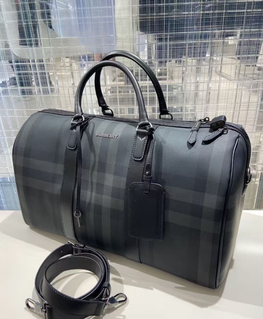 burberr duffle (Category: Luggage) located in Quezon City. Submitted by japanandsingaporeluxepreloved (Listing ID 1462048105, Image 1). Description: .