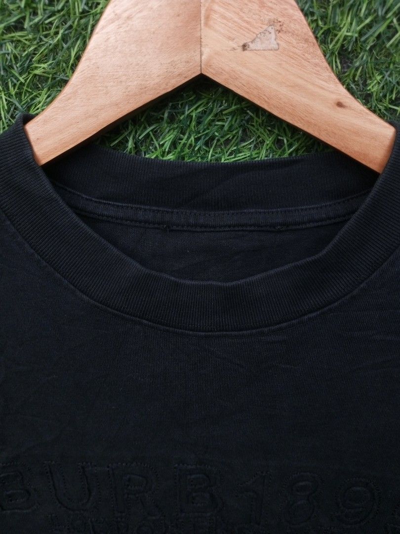 Burberry (Category: Tshirts & Polo Shirts ) located in Santa Cruz. Submitted by romel_garments (Listing ID 1462141277, Image 3). Description: Burberry excellent condition issue cut all tags super crispy condition pa embroidered logo design medium best fit length 28 width 20 Cr 10/10.
