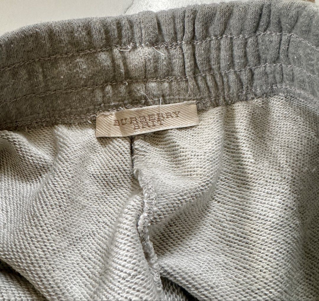 Burberry Brit Grey Sweatpants Rainbow Logo Size S (Category: Joggers) located in Candaba. Submitted by shokgold19 (Listing ID 1462102020, Image 3). Description: - Burberry Brit Grey Sweatpants - Iconic rainbow logo embroidered on left leg - Elastic waistband with drawstring - Made in Turkey - Size S - Ideal for casual wear.