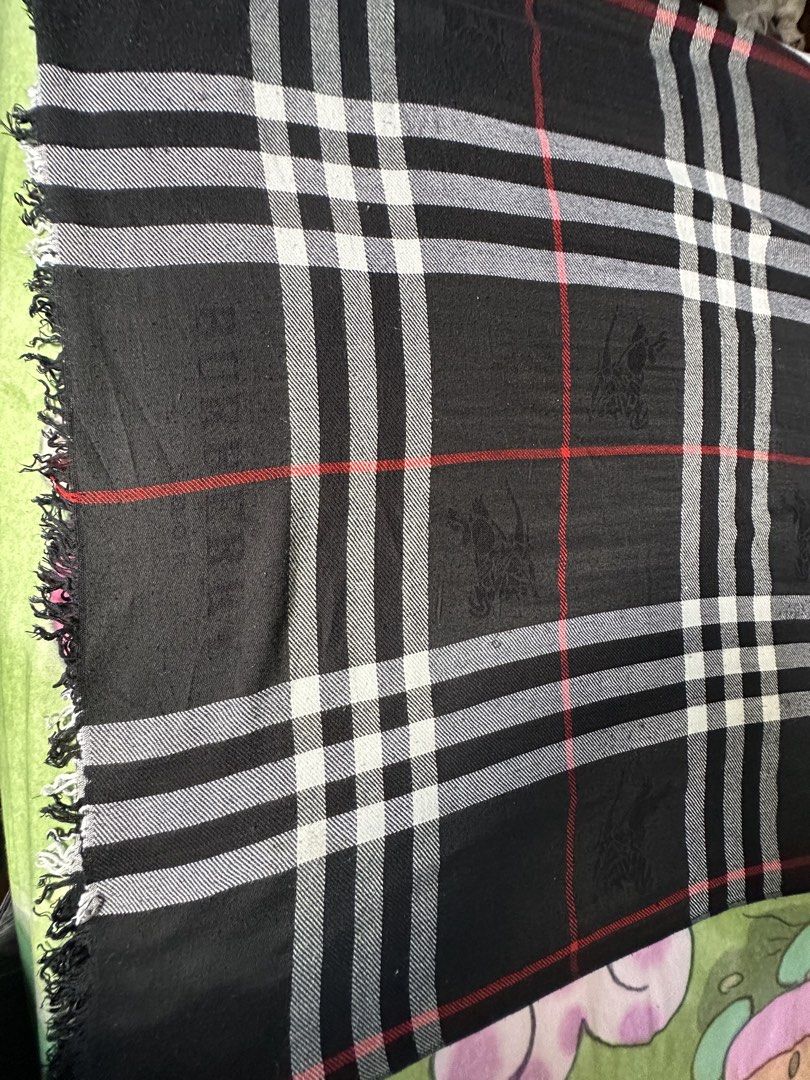 Burberry London scarf (Category: Coats, Jackets and Outerwear) located in Angeles City. Submitted by ritenianstuff (Listing ID 1462050813, Image 2). Description: Burberry London scarf from HK 70 inches long 27.5 inches wide Slightly used Lp npo Add sf 54 Gcash paymnet.