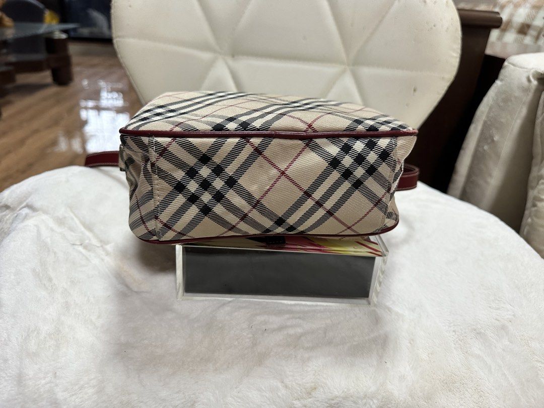Burberry Nova Check Crossbody Bag (Category: Luxury Bags & Wallets) located in Davao. Submitted by vintagefashionwear (Listing ID 1462038310, Image 3). Description: .