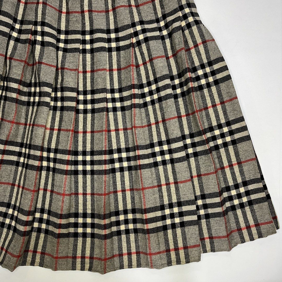 BURBERRY PLEATED WOOL SKIRT (Category: Luxury Apparel) located in Bacolod City. Submitted by the.finest (Listing ID 1462237061, Image 3). Description: Vintage Burberry Grey Plaid - Pleated Wool Skirt Waistline: 24-25 Length: 25 Condition: 9/10 5,000+shipping fee.