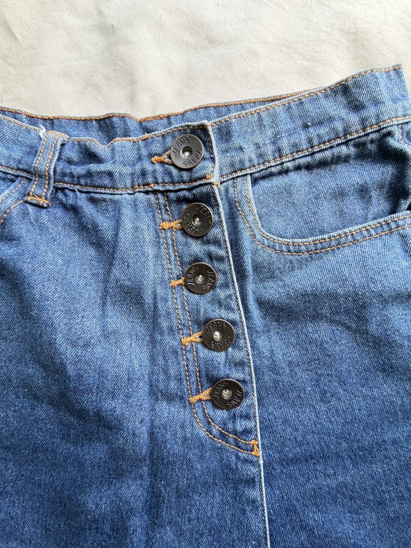 Button Down Skort (Category: Skirts) located in Manila. Submitted by xmagic.shopx (Listing ID 1462154247, Image 2). Description: .