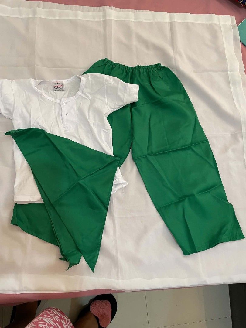 BUWAN NG WIKA COSTUME (Category: Babies & Kids Fashion) located in Makati City. Submitted by primadonna00 (Listing ID 1462261392, Image 1). Description: -BUWAN NG WIKA COSTUME - Complete Scout Uniform Set for Kids - Includes: White short-sleeved shirt (button closure), Green elastic waist pants, Green neckerchief - Ideal for scouting activities and events - Ready for adventure!.