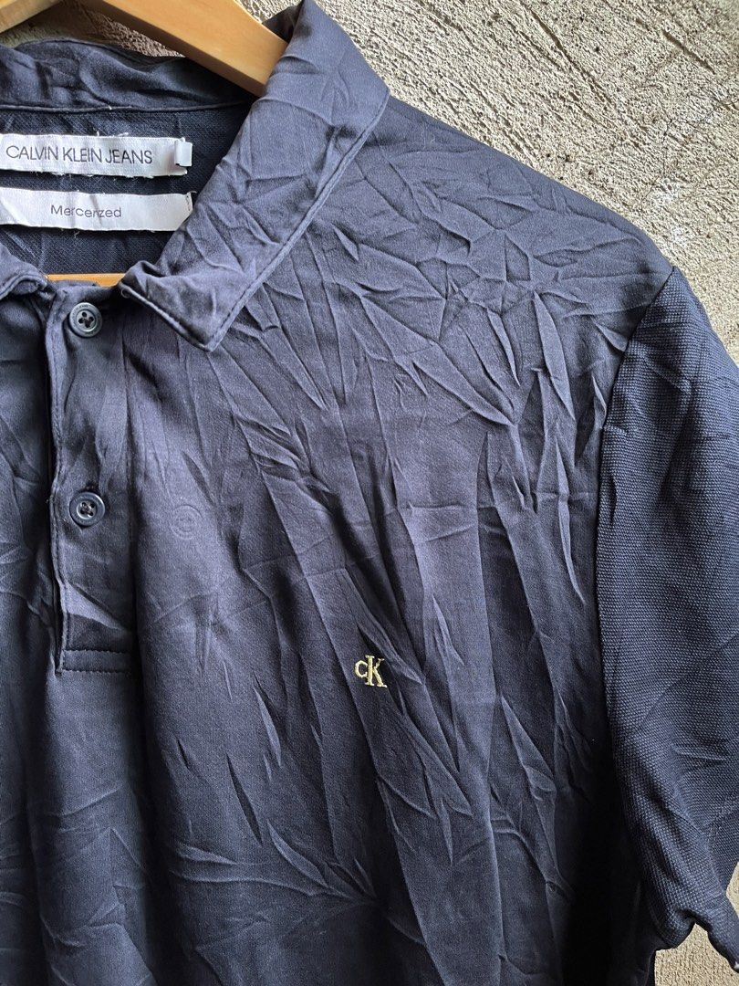 CALVIN KLEIN (Category: Tshirts & Polo Shirts ) located in Cagayan de Oro. Submitted by rewornthriftph (Listing ID 1462044527, Image 2). Description: width: 20 length: 28 medium | FITS also on small Color rate: 9.5/10 Issue: NEED WASH In EXCELLENT Condition See details and reference on slides Payment Methods: GCASH/JNT PLS MANAGE YOUR EXPECTATIONS. THRIFT ITEMS, NO CANCELLATION ₱500.