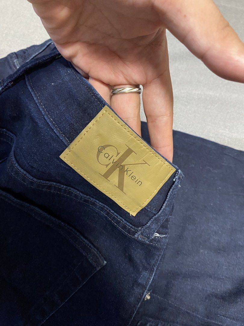 CALVIN KLEIN RAW DENIM PANTS (Category: Jeans) located in Cabuyao City. Submitted by ukaythriftshirt (Listing ID 1462134825, Image 3). Description: CALVIN KLEIN RAW DENIM PANTS GOOD AS NEW WAIST 32 LENGTH 38.5 COLOR RATE 9.5/10 NO ISSUE - 750.