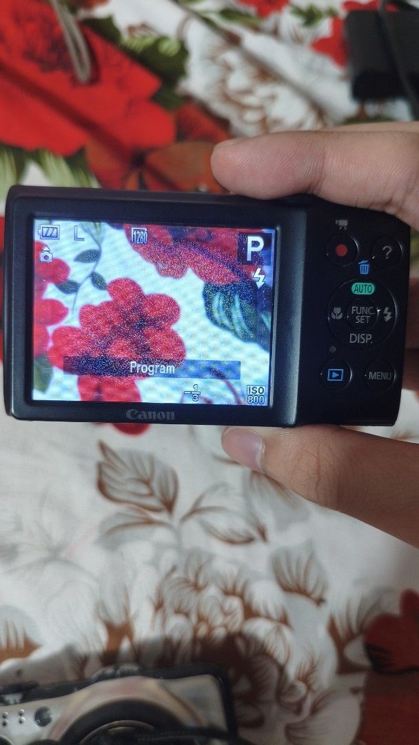 Canon A2300 (Category: Cameras) located in Pasay City. Submitted by re1ch (Listing ID 1462216386, Image 2). Description: Canon PowerShot A2300 16MP Blue Digicam 💙 ₱4000 negotiable 📸 16.0MP CCD 🔍 5x Optical Zoom ⚡ Flash working 🔎 Zoom working 🎥 Video working 🎛️ All buttons/functions working 💙 Blue color 📷 Clear photo output ❗ ISSUE: LCD burn on the screen. It does not affect the actual photo output. ❗ Body has some scratches/signs of use, 