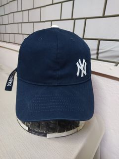 (Category: ) located in . Submitted by ek_thriftstore90 (Listing ID 1462135857, Image 1). Description: .