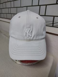 (Category: ) located in . Submitted by ek_thriftstore90 (Listing ID 1462138748, Image 1). Description: .