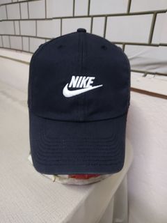 (Category: ) located in . Submitted by ek_thriftstore90 (Listing ID 1462146283, Image 1). Description: .
