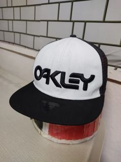 (Category: ) located in . Submitted by ek_thriftstore90 (Listing ID 1462200259, Image 1). Description: .