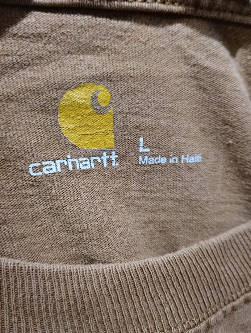 Carhartt Tees (Category: Tshirts & Polo Shirts ) located in Santa Cruz. Submitted by jm.co (Listing ID 1462261797, Image 3). Description: Forsale Carhartt Tees size Large dimes 34x30 no major issue there is a little dot stain in yhe front but not noticeable in verygood condition for only 500 stacruz laguna.