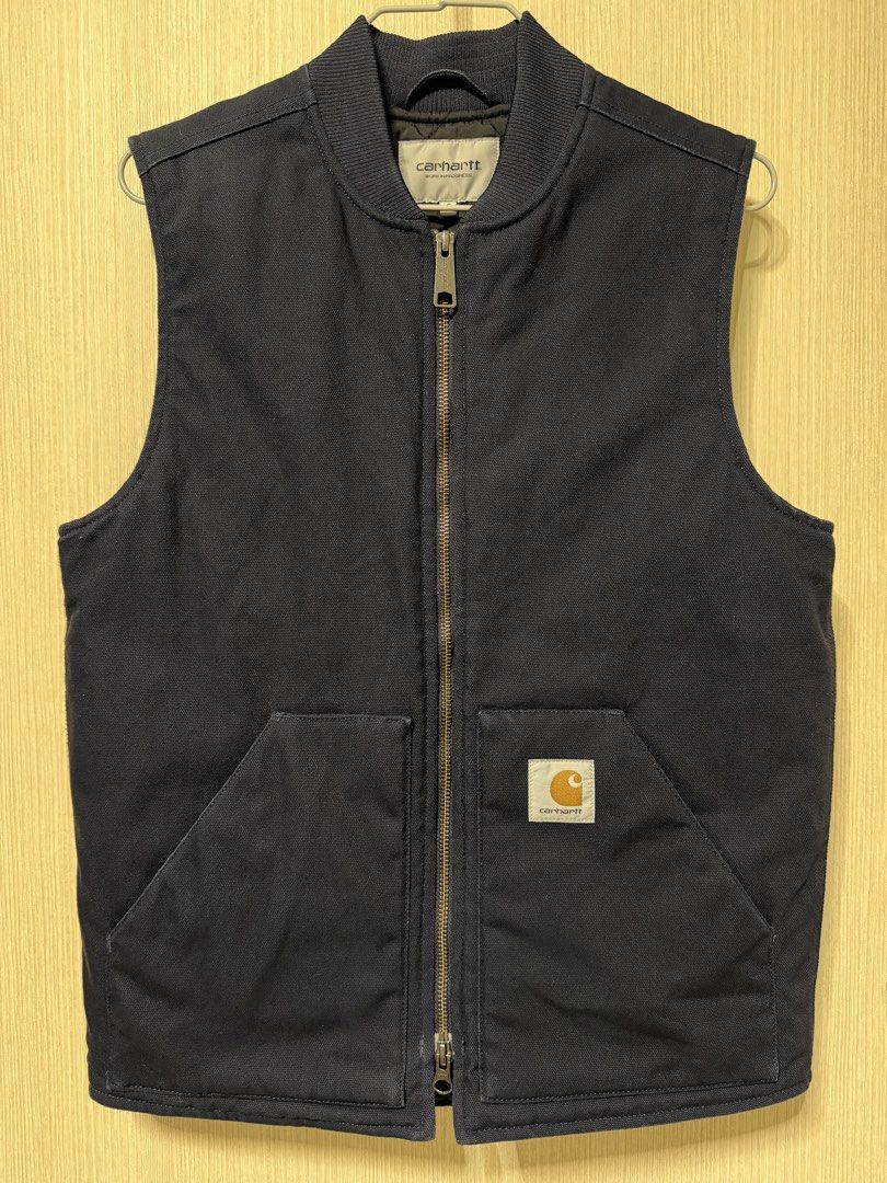 Carhartt WIP 黑色工裝背心 S碼 （分類：背心）位於 Hong Kong。 由 superspicy 提交（商品編號 1462172091，圖片 1）。簡介： 著過兩次。