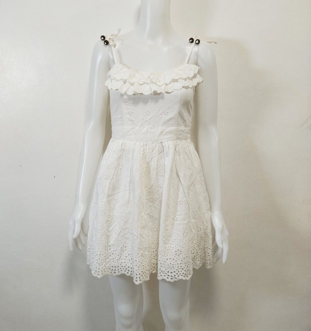 Cecil Mcbee dress (Category: Dresses) located in Pateros City. Submitted by blashjunks.y2k (Listing ID 1462237789, Image 1). Description: CECIL MCBEE DRESS SIZE MEDIUM ON TAG 850PHP MSG US.