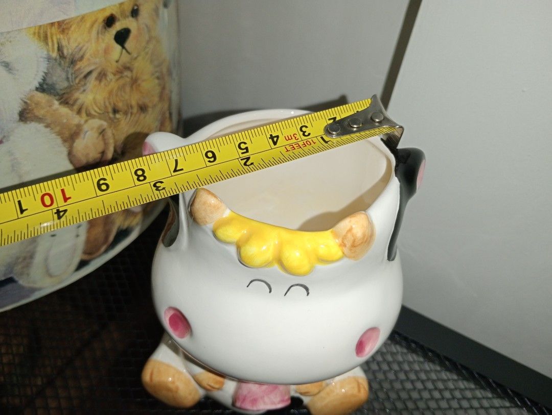 CERAMIC COW PEN HOLDER #1 (Category: Vases & Decorative Bowls) located in Kawit. Submitted by gieclutter (Listing ID 1462036125, Image 3). Description: Flakers and joy reservers are 𝗻𝗼𝘁 𝗮𝗹𝗹𝗼𝘄𝗲𝗱 ✓𝗔𝗦 𝗜𝗦 ・Actual photos, sized precisely ・Verify the item's dimensions first ・ Expect minor flaws (uneven coatings, scratches, and paint chips) as items are sourced directly from the supplier ・All sales are final—no returns, exchanges, or refun