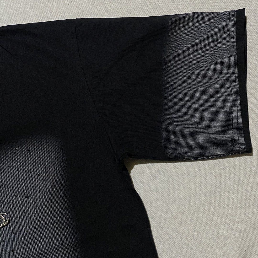 Chanel (Category: Tshirts & Polo Shirts ) located in Mabalacat. Submitted by stellargarments (Listing ID 1462072032, Image 3). Description: L - 28 W - 21 Condition -9.5/10 Ganda ng details! Black na black pa Makinis pa Smooth on skin fabric Chanel vibe Need wash fresh from bale no stain Color may vary due to lighting.