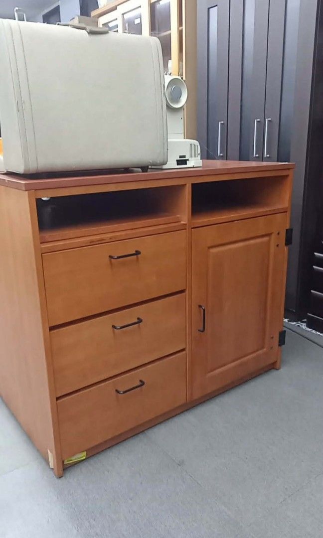 Chest drawer (Category: Shelves, Cabinets & Racks) located in Manila. Submitted by coolwhale-0343 (Listing ID 1462116651, Image 1). Description: .