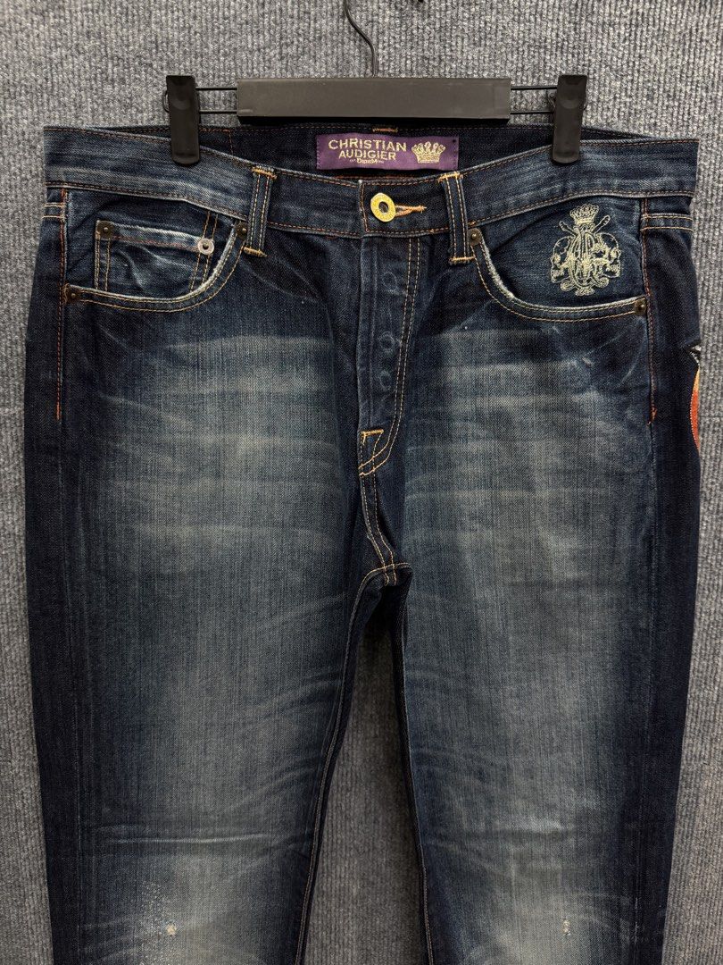 Christian Audigier Jeans Skull & Flames Design (Category: Jeans) located in Marikina City. Submitted by grindmanila (Listing ID 1462117647, Image 3). Description: MENS LARGE FITS✔️ 34 - 36 W 42 L 8 HEM GOOD AS NEW✅.