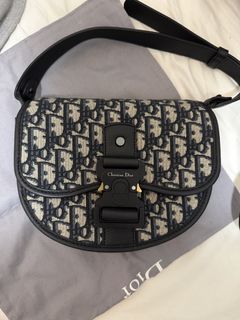 （分類：）位於 。 由 lucasmill 提交（商品編號 1462226811，圖片 1）。簡介： 。