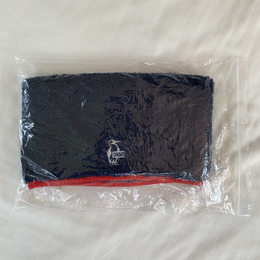 Chums Fleece Neck Warmer (Category: Hiking & Camping) located in Mendez-Nunez. Submitted by anikkoyan (Listing ID 1462097645, Image 1). Description: Chums Fleece Neck Warmer - Like new 399 + sf.