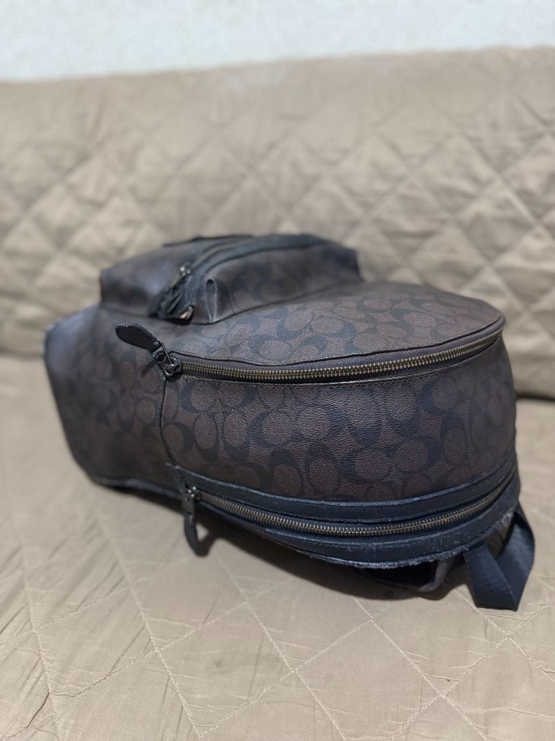 COACH ACADEMY BAGPACK (Category: Luxury Bags & Wallets) located in San Pablo. Submitted by calmhawk.60c993 (Listing ID 1462133426, Image 3). Description: Coach Academy Backpack in a brown signature coated canvas finish. KASYA LAPTOP PADDED NA DIN PO SIYA,.. PLSS SEE THE PHOTOS MAY MALILIIT NA SIGN OF WEAR PERO STILL PRESENTABLE NAMAN.