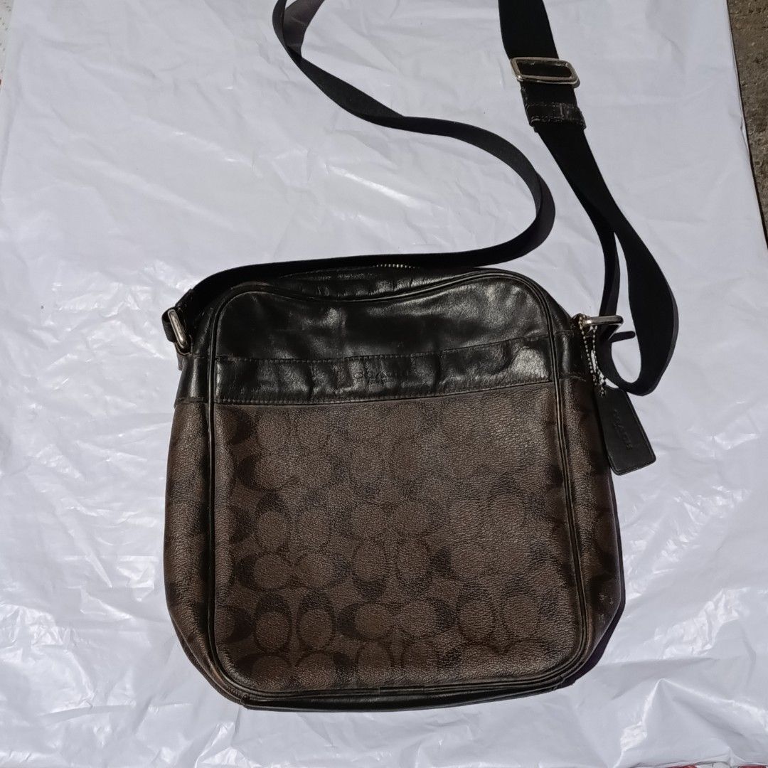 Coach Bag (Category: Luxury Bags & Wallets) located in Manila. Submitted by daphnefinds (Listing ID 1462236706, Image 1). Description: - Authentic Coach bag - Serial Number: D1721-F64700 - Features the Coach storypatch as a mark of authenticity and quality.