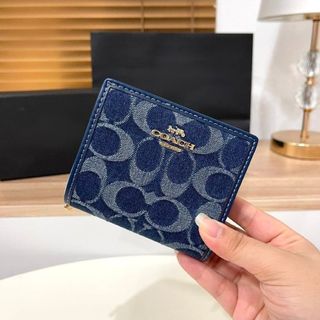 (Category: ) located in . Submitted by trend_boutique (Listing ID 1462174737, Image 1). Description: .