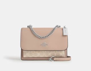 (Category: ) located in . Submitted by izkhaa_preloved (Listing ID 1462087598, Image 1). Description: .