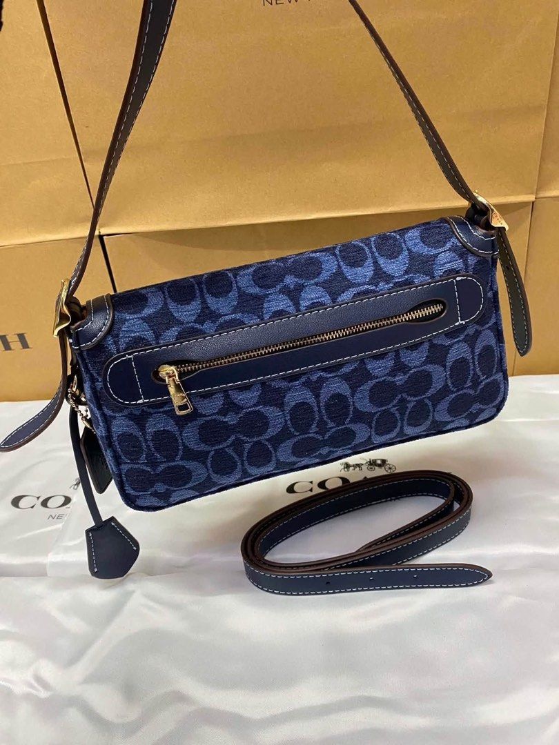 Coach Etta Flap Small (Category: Shoulder Bags) located in Binan City. Submitted by pinkykeenshop (Listing ID 1462159522, Image 2). Description: .