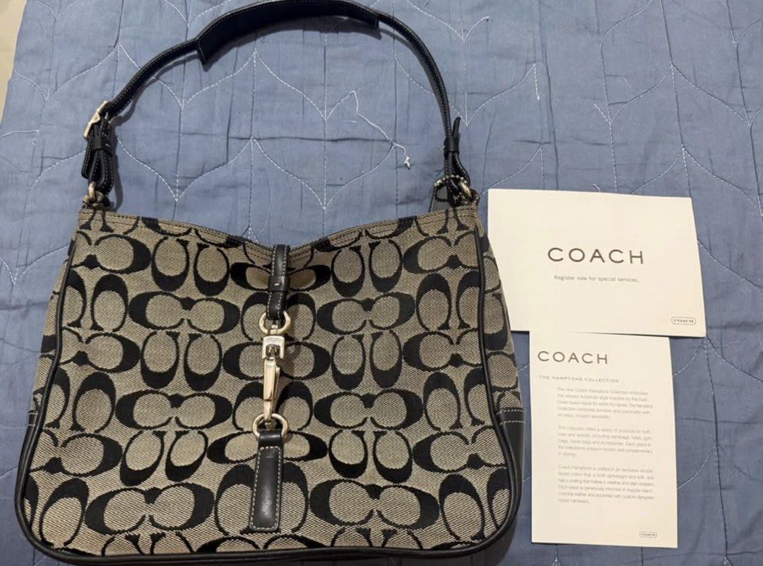 Coach Hampton Clip Tote in Black (Category: Shoulder Bags) located in Manila. Submitted by diazangeli91556 (Listing ID 1462237318, Image 1). Description: Coach Hampton Clip Tote in Black With inclusion: Care Card Hardware: Silver Guaranteed Original Good Conditin With minor scratches Lalamove or Meet up around Cubao .