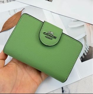 (Category: ) located in . Submitted by bestgiftselect (Listing ID 1462258050, Image 1). Description: .