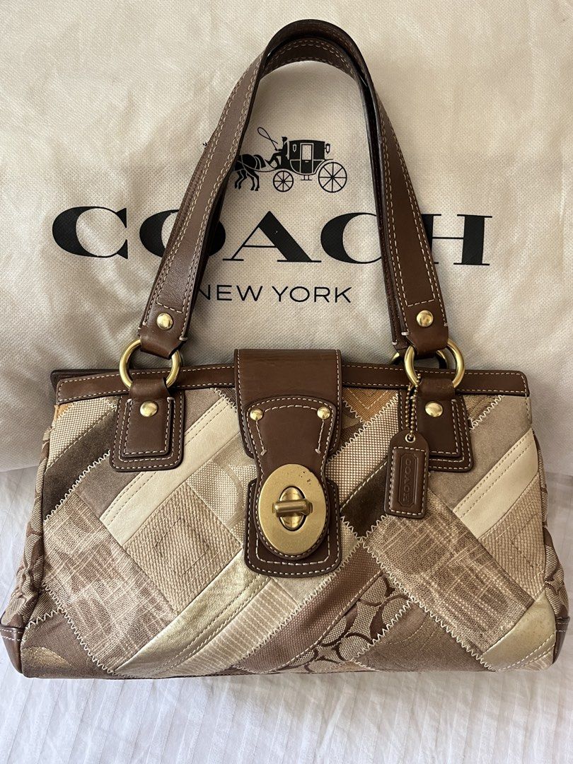 Coach New York Patchwork Leather Trimmed Handbag (Category: Luxury Bags & Wallets) located in Manila. Submitted by declutterxoxo (Listing ID 1462160669, Image 1). Description: selling my preloved bag from japan 🇯🇵 with normal signs of use: • minimal stains • minimal rubs on the bottom • minimal scratches on the leather • scuff marks on the turnlock hardware • minimal signs of use on the handle all details and information are already posted. ple