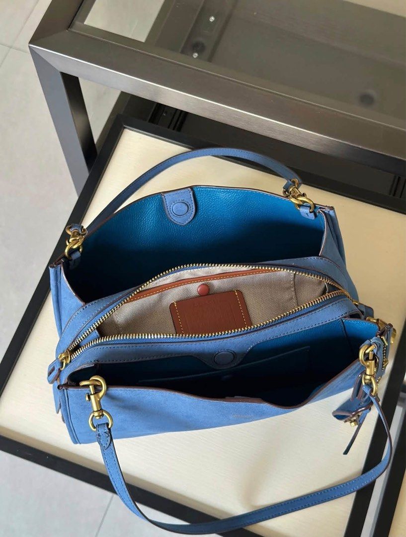 Coach Rogue 34 (Category: Shoulder Bags) located in Binan City. Submitted by pinkykeenshop (Listing ID 1462159745, Image 2). Description: .