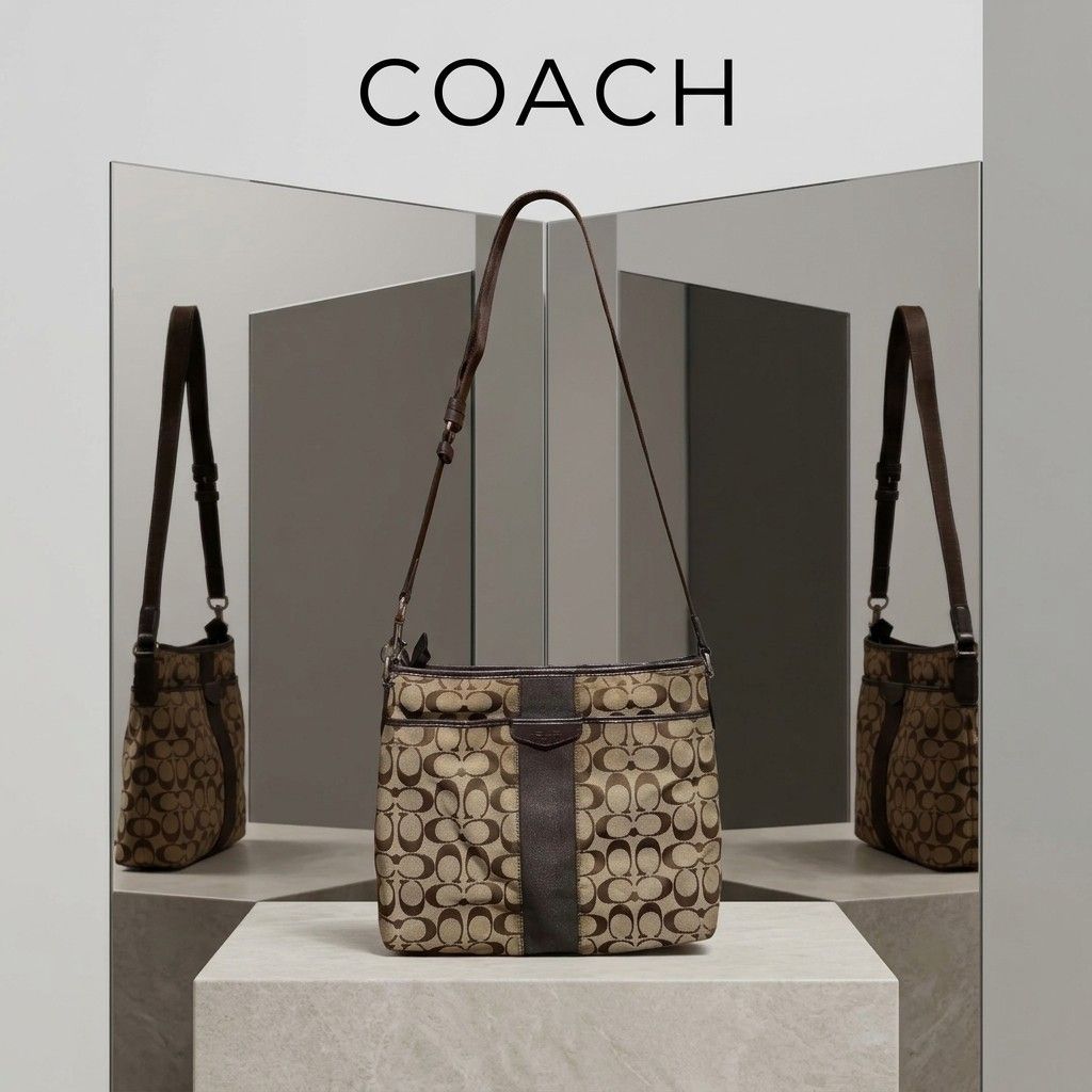 Coach sling bag (Category: Luxury Bags & Wallets) located in Carmen. Submitted by aquarius.00 (Listing ID 1462121611, Image 1). Description: crack sa lips see pics excellent orig.