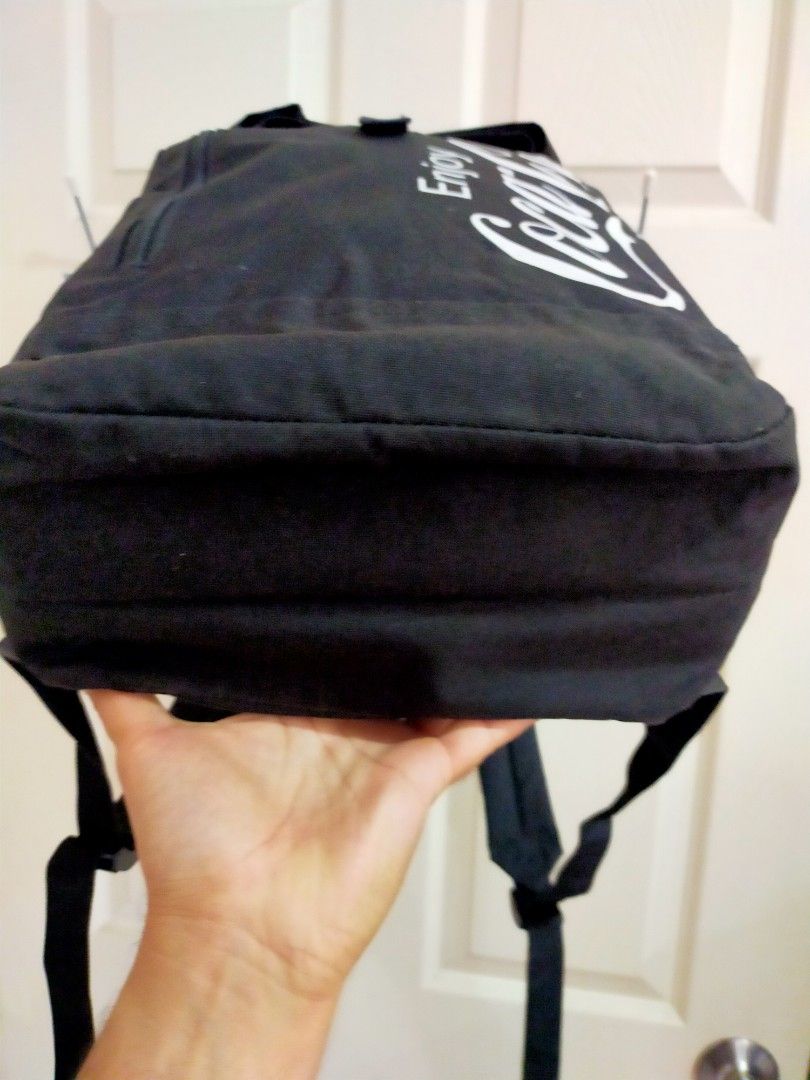 Coca-Cola Backpack (Category: Backpacks) located in Ipoh. Submitted by tokeybagbundle79 (Listing ID 1462076216, Image 2). Description: Item selected bundle Korea n Japan Condition cantik dan Bersih Postage semenanjung RM 10 Self collect ipoh .
