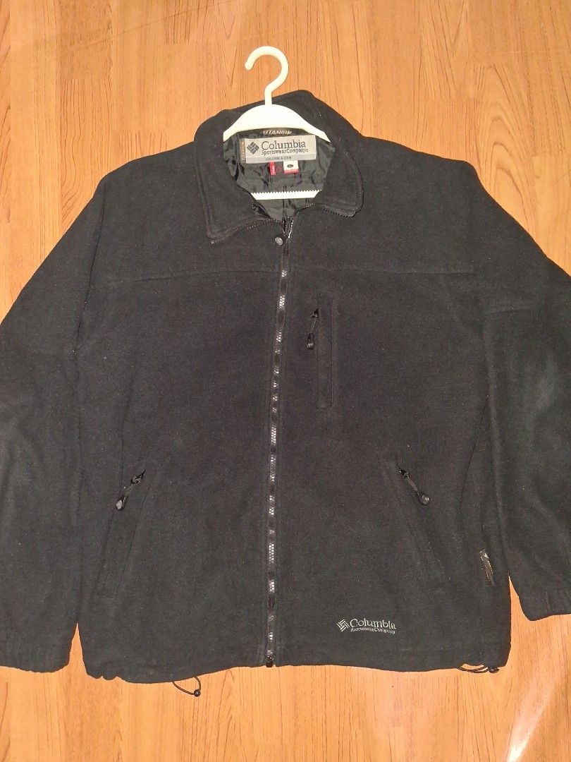 Columbia Jacket (Category: Activewear) located in Manila. Submitted by youngmetro323 (Listing ID 1462150922, Image 1). Description: .