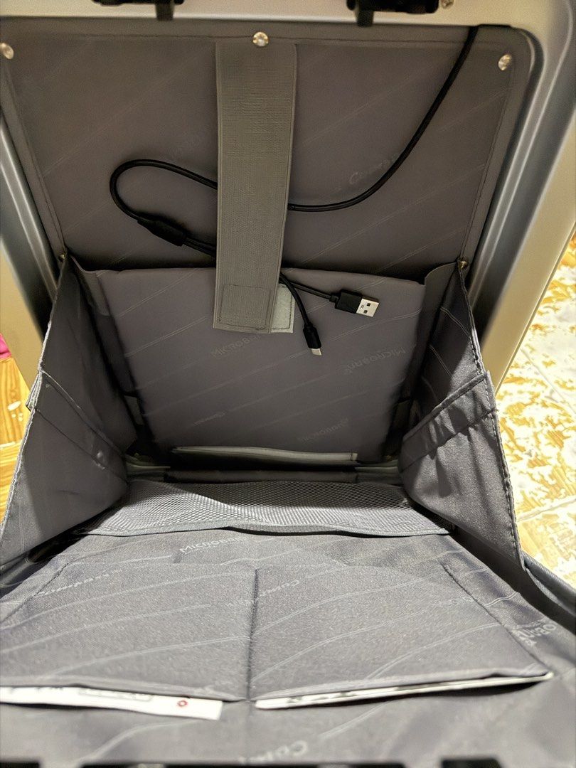 Compass luggage 20-22 cabin-sized (Category: Luggage) located in Manila. Submitted by jzennie (Listing ID 1462083306, Image 2). Description: Original price 7k+ now selling for 4k only! .