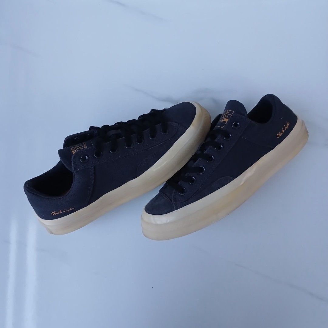 Converse Chuck Taylor 70 Ox Marquiz (Category: Sneakers) located in Cagayan de Oro. Submitted by sapatos_series (Listing ID 1462159368, Image 2). Description: CØNVĒRSĒ CHÙCK 70 OX "MÀRQUIX" 🔥 good as new us9.5 eur43.5 28cm 2500 only 📍.