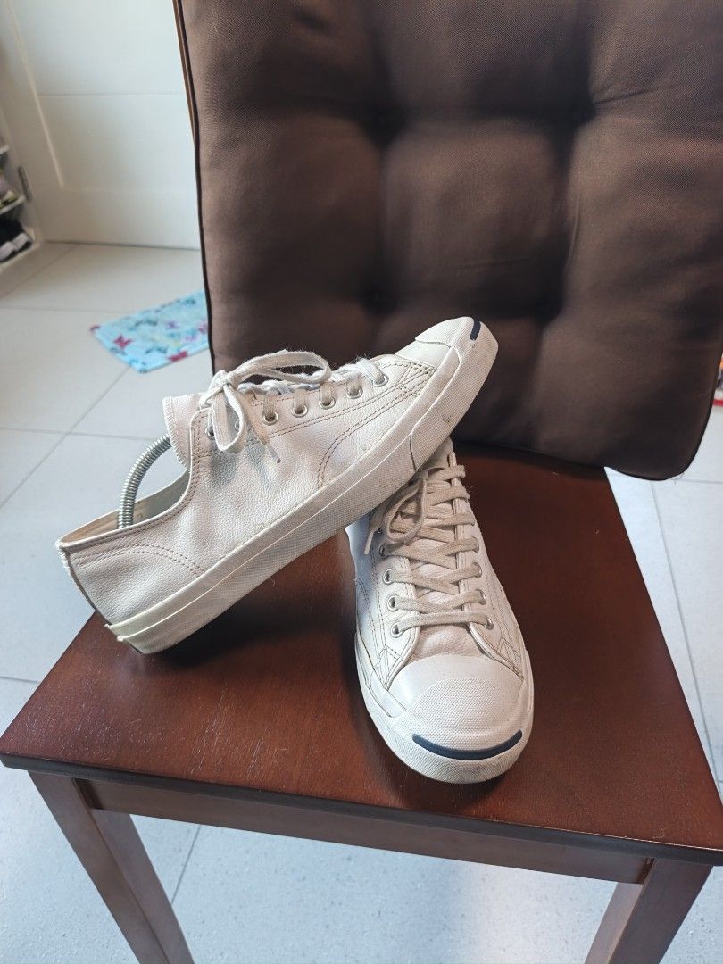 Converse Jack Purcell Leather Low Top Sneakers White (Category: Casual Shoes) located in Adams. Submitted by purefalcon.974eee (Listing ID 1462058734, Image 1). Description: - White leather Converse Jack Purcell low top sneakers - Classic design with iconic Jack Purcell smile on the toe - Soles show some signs of wear - Laces are included - Ideal for casual and everyday wear.