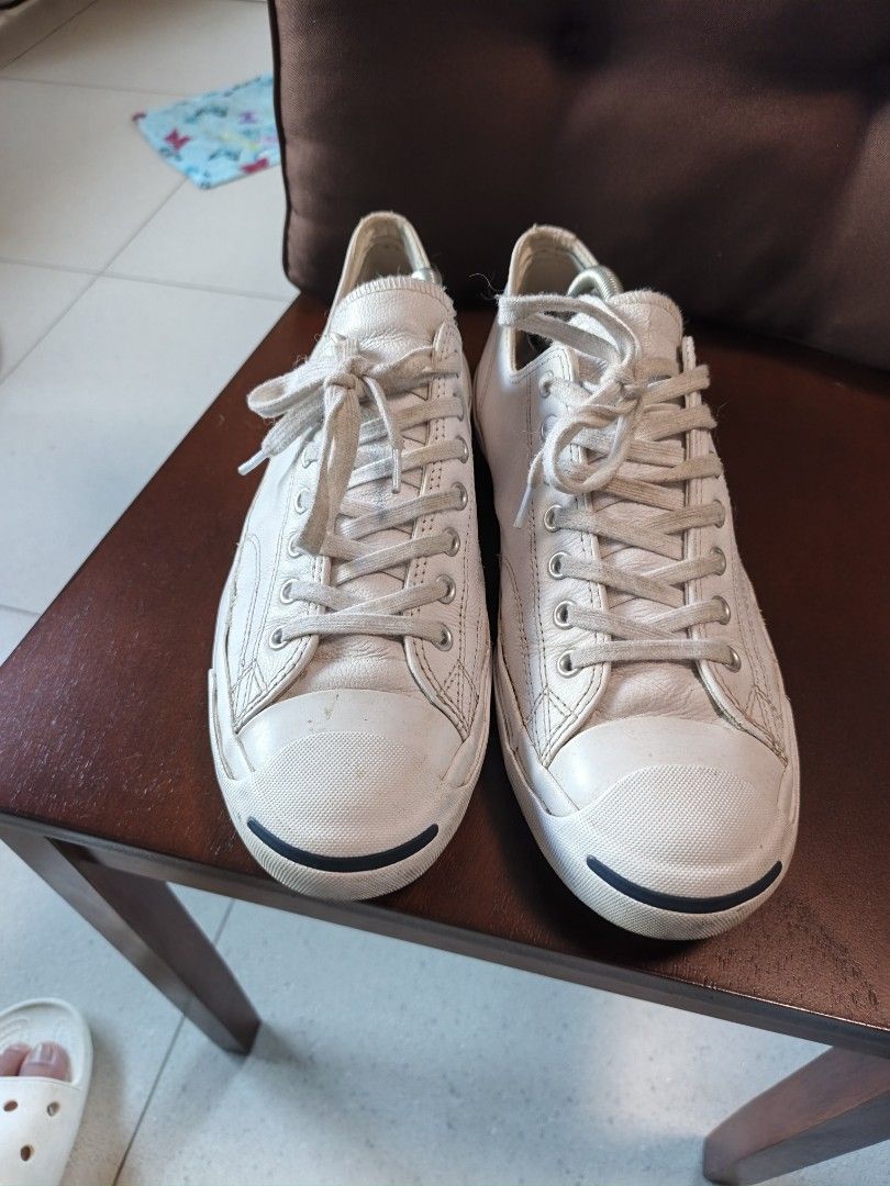 Converse Jack Purcell Leather Low Top Sneakers White (Category: Casual Shoes) located in Adams. Submitted by purefalcon.974eee (Listing ID 1462058734, Image 2). Description: - White leather Converse Jack Purcell low top sneakers - Classic design with iconic Jack Purcell smile on the toe - Soles show some signs of wear - Laces are included - Ideal for casual and everyday wear.